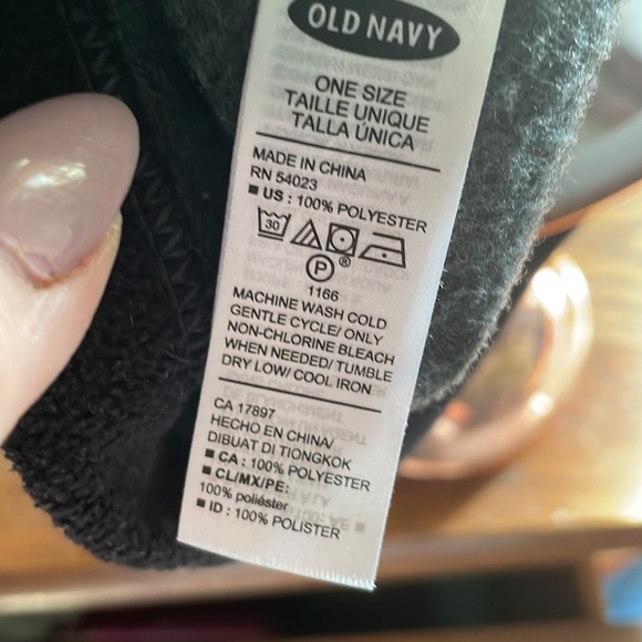 Old Navy Beanie Hat - Picture 4 of 5